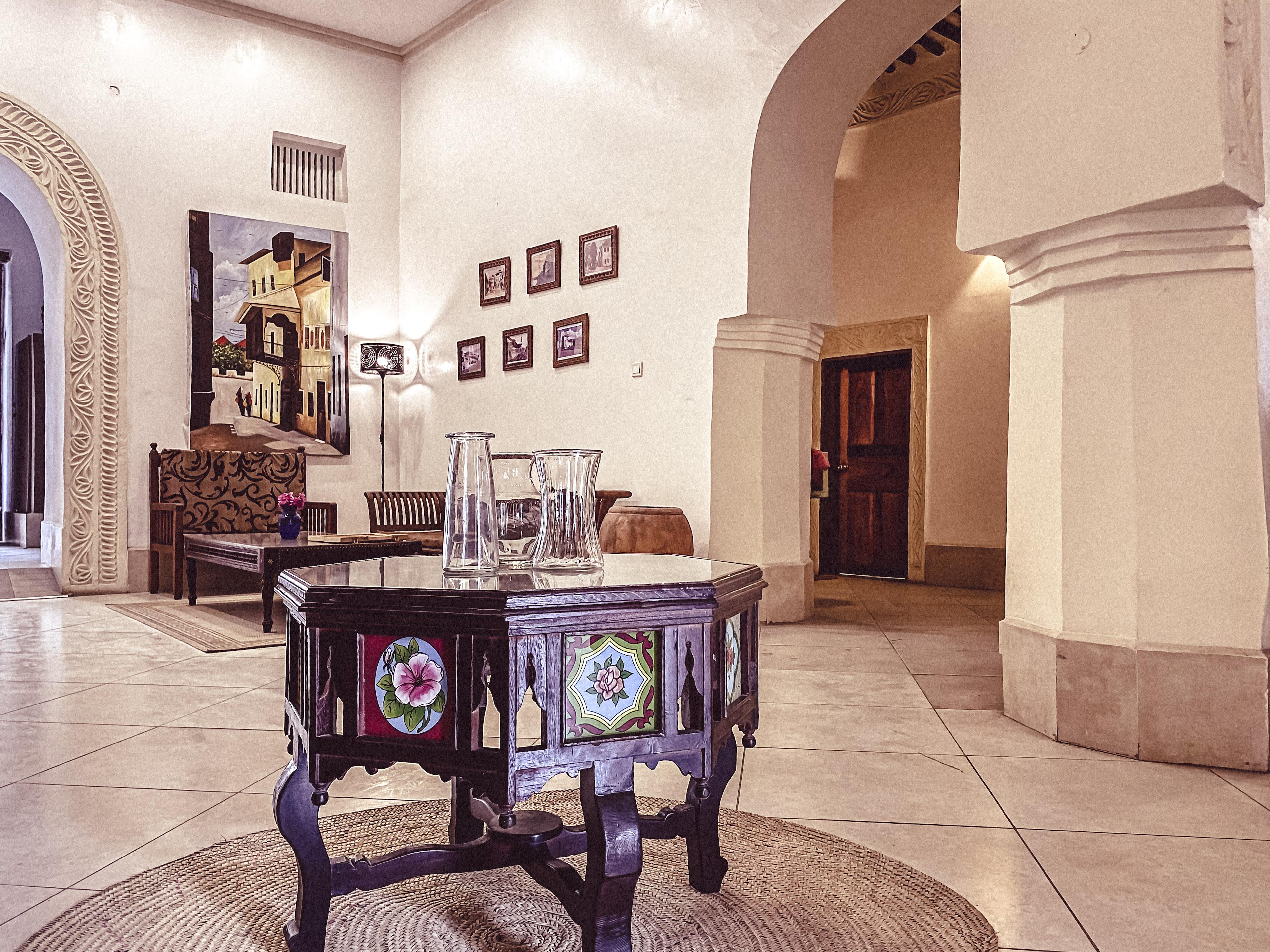 Smiles Stone Town Hotel Zanzibar ภายนอก รูปภาพ