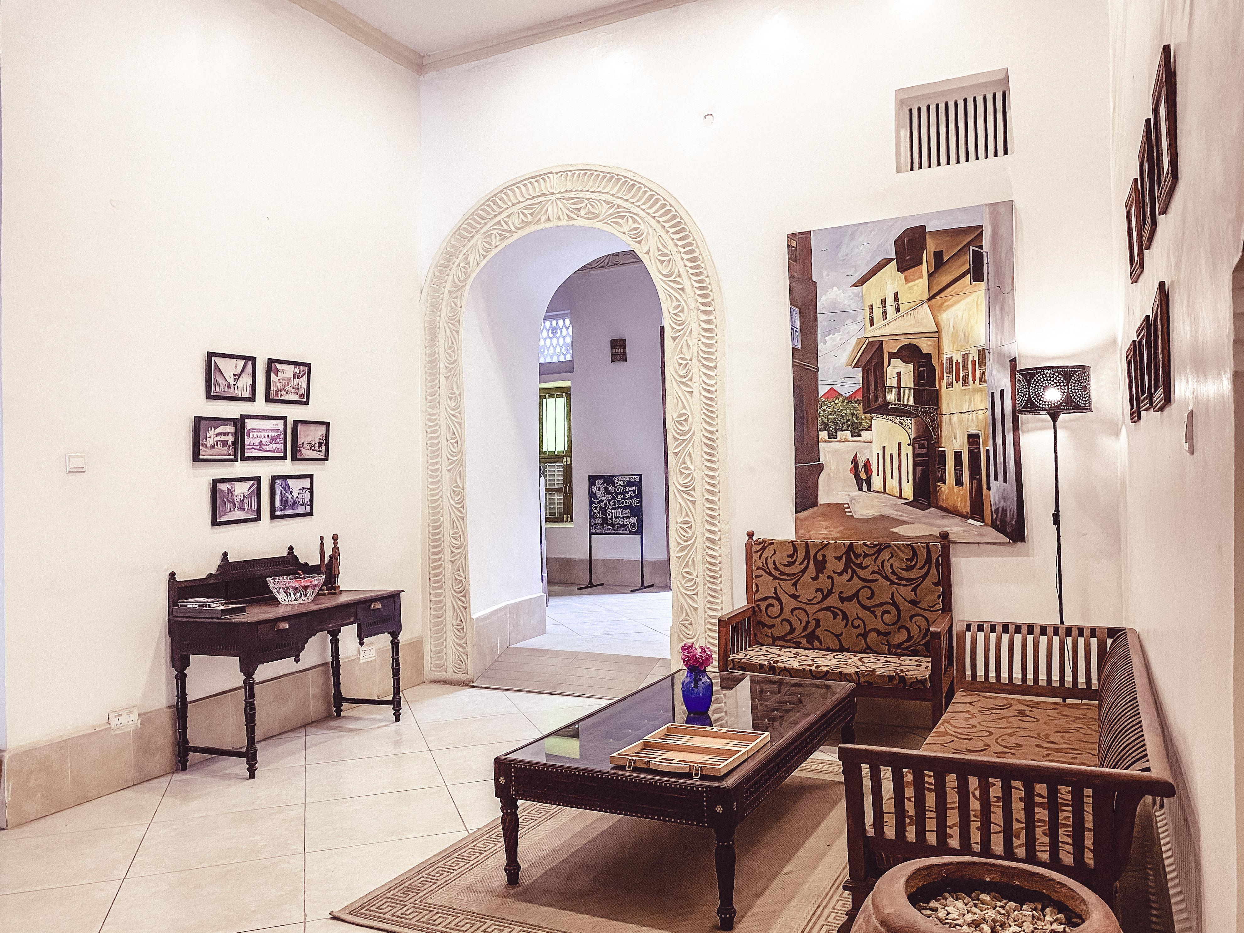 Smiles Stone Town Hotel Zanzibar ภายนอก รูปภาพ