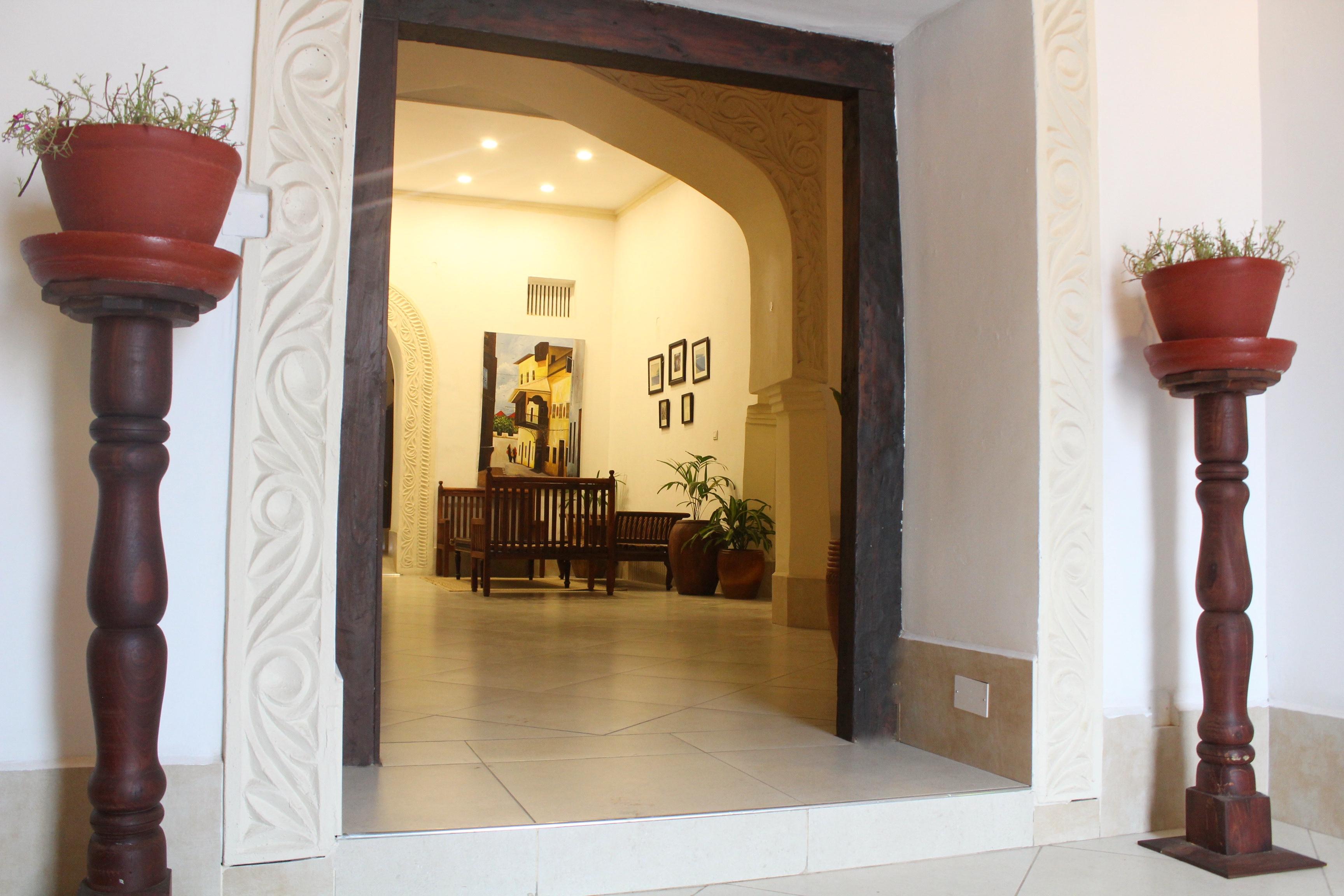 Smiles Stone Town Hotel Zanzibar ภายนอก รูปภาพ
