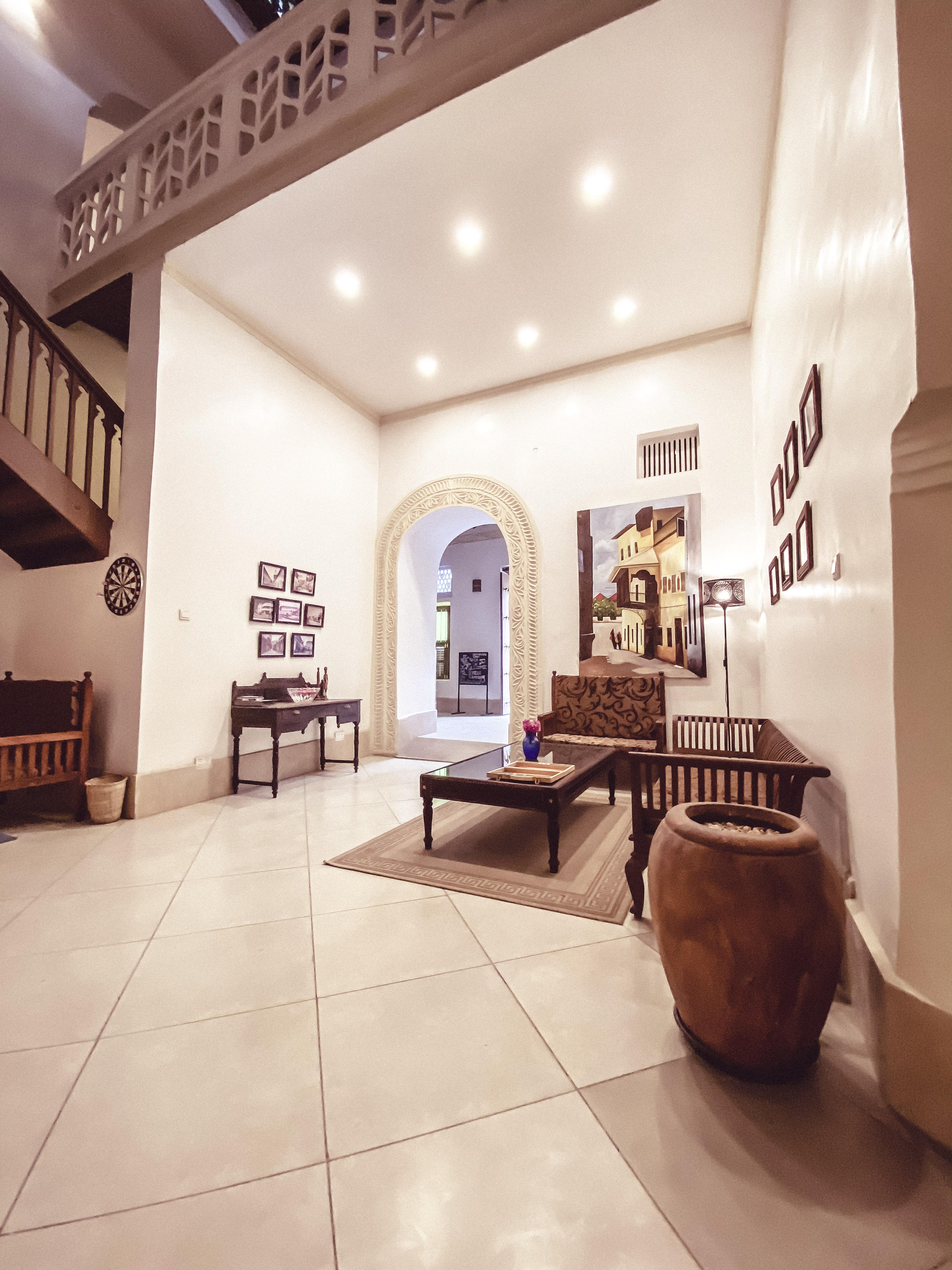 Smiles Stone Town Hotel Zanzibar ภายนอก รูปภาพ